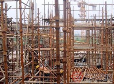 外墻鋼管架腳手架多少錢(qián)一副？