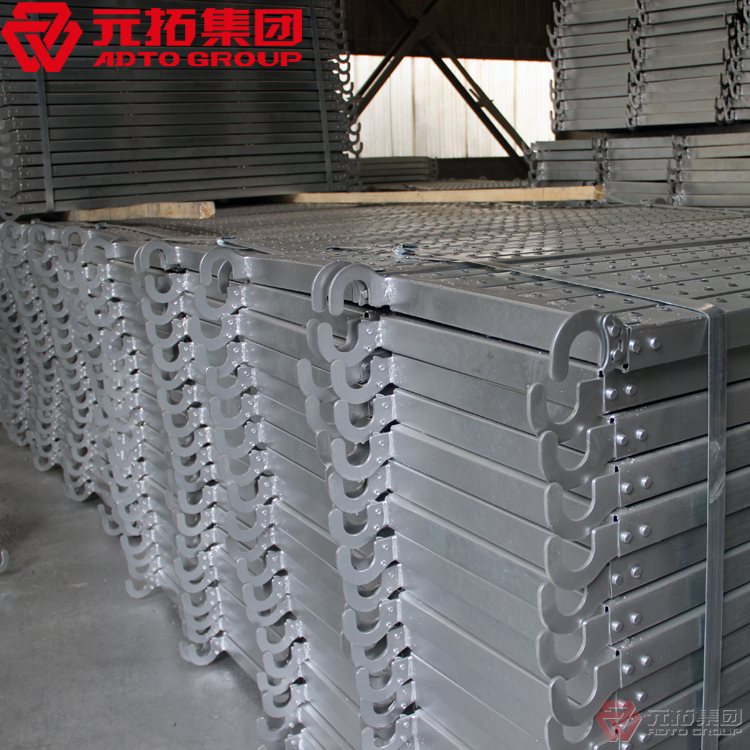 腳手板生產(chǎn)廠家:優(yōu)質(zhì)鋼踏板由哪幾方面組成呢? 腳手板生產(chǎn)廠家:優(yōu)質(zhì)鋼踏板由哪幾方面組成呢?